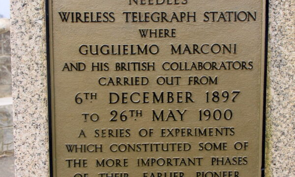 CURIOSANDO SU MARCONI – MEGLIO UN PONY CHE LA RADIO